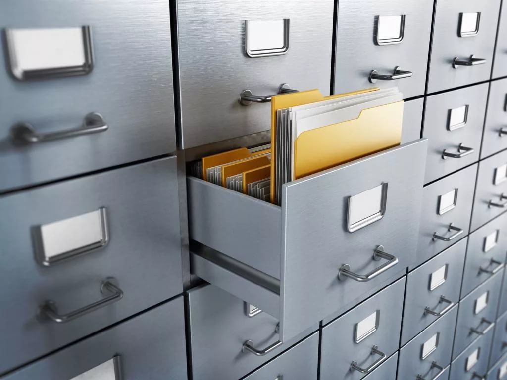 Папки для архива разделяют в зависимости от работы с большим или малым документооборотом